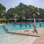 Alannia Neptuno Kamp alanı Pals